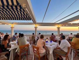 Cena Puesta de Sol en el Restaurante Isla de León - julio 2023