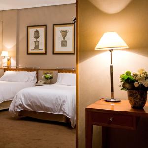 Hotel Palafox Zaragoza Rooms